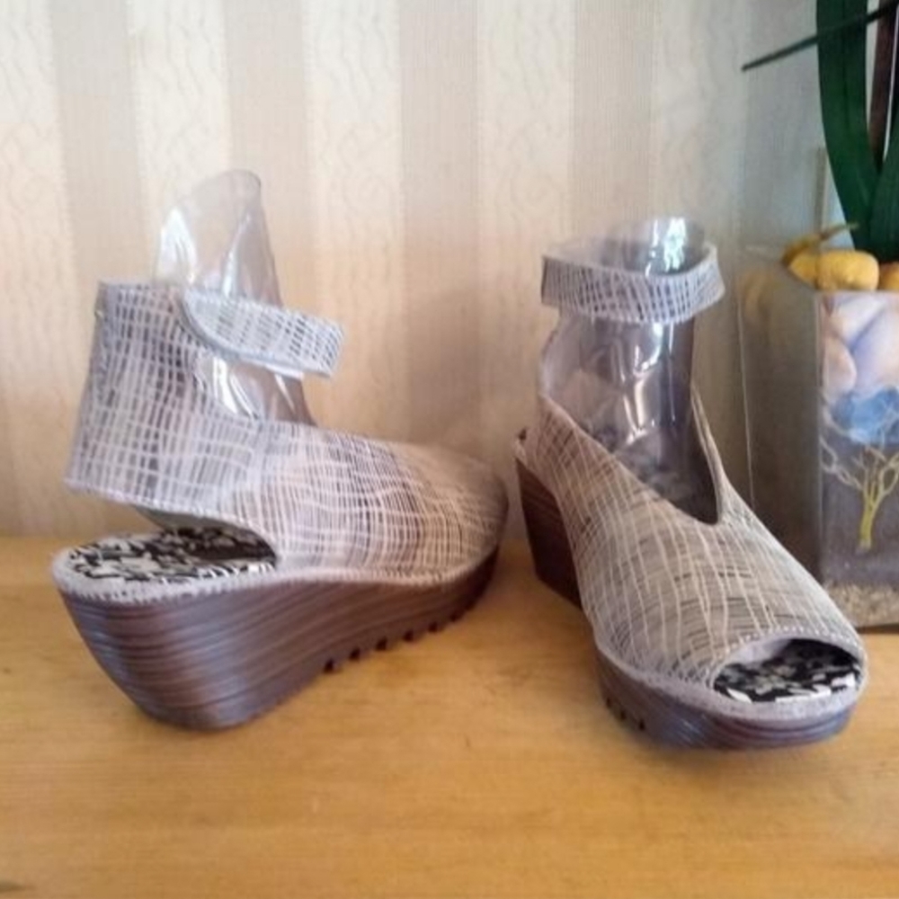 bernie mev. Mely Beige Print Size 8 - Picture 10 of 11